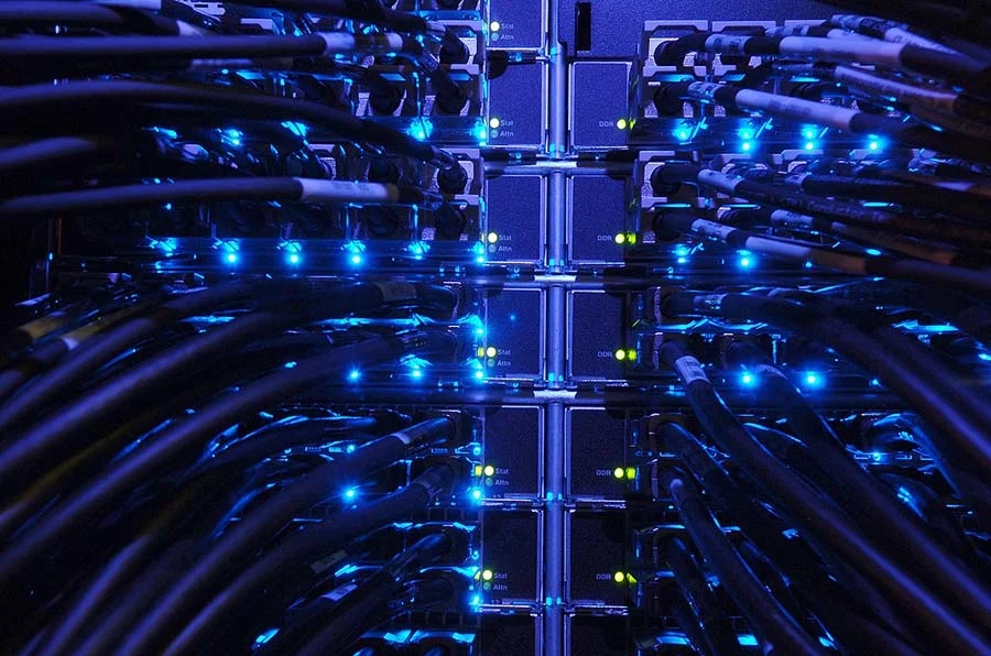 Quantum computing - optical systems alignment with SID4 wavefront sensors 